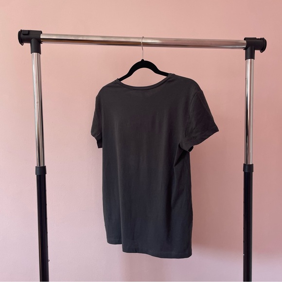 Express Graphic Tee - Picture 2 of 3